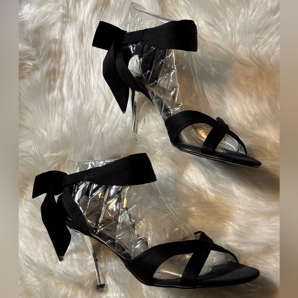 FIONI Black Satin Heels with Bow Detail
